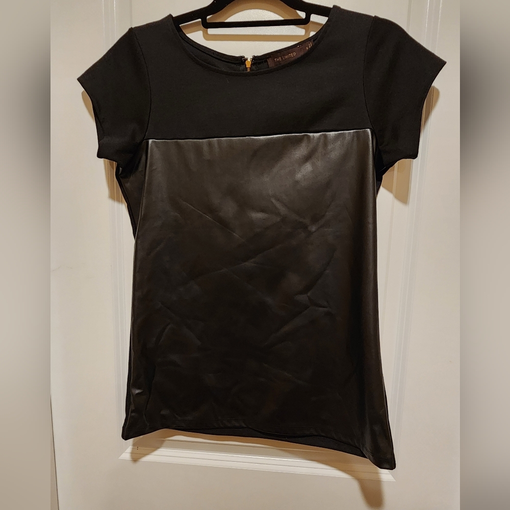 The Limited Top
